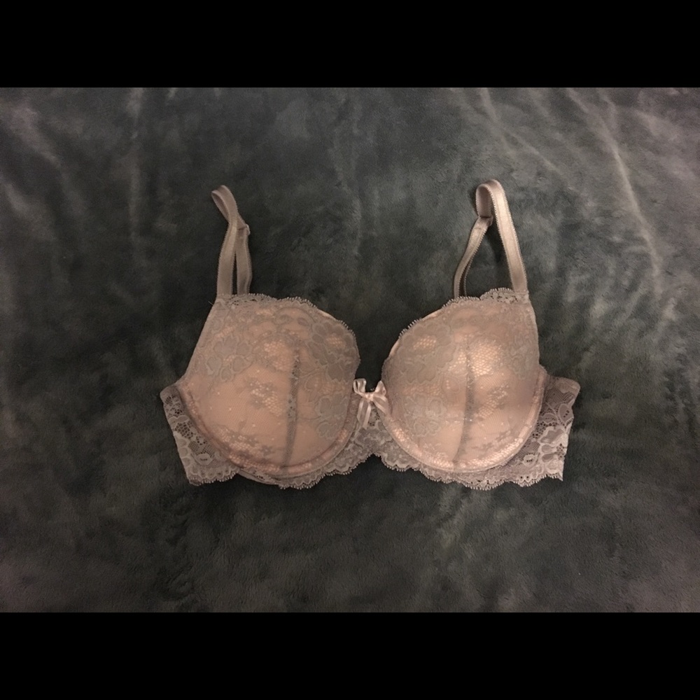 Victoria’s Secret Angels 34C Demi bra